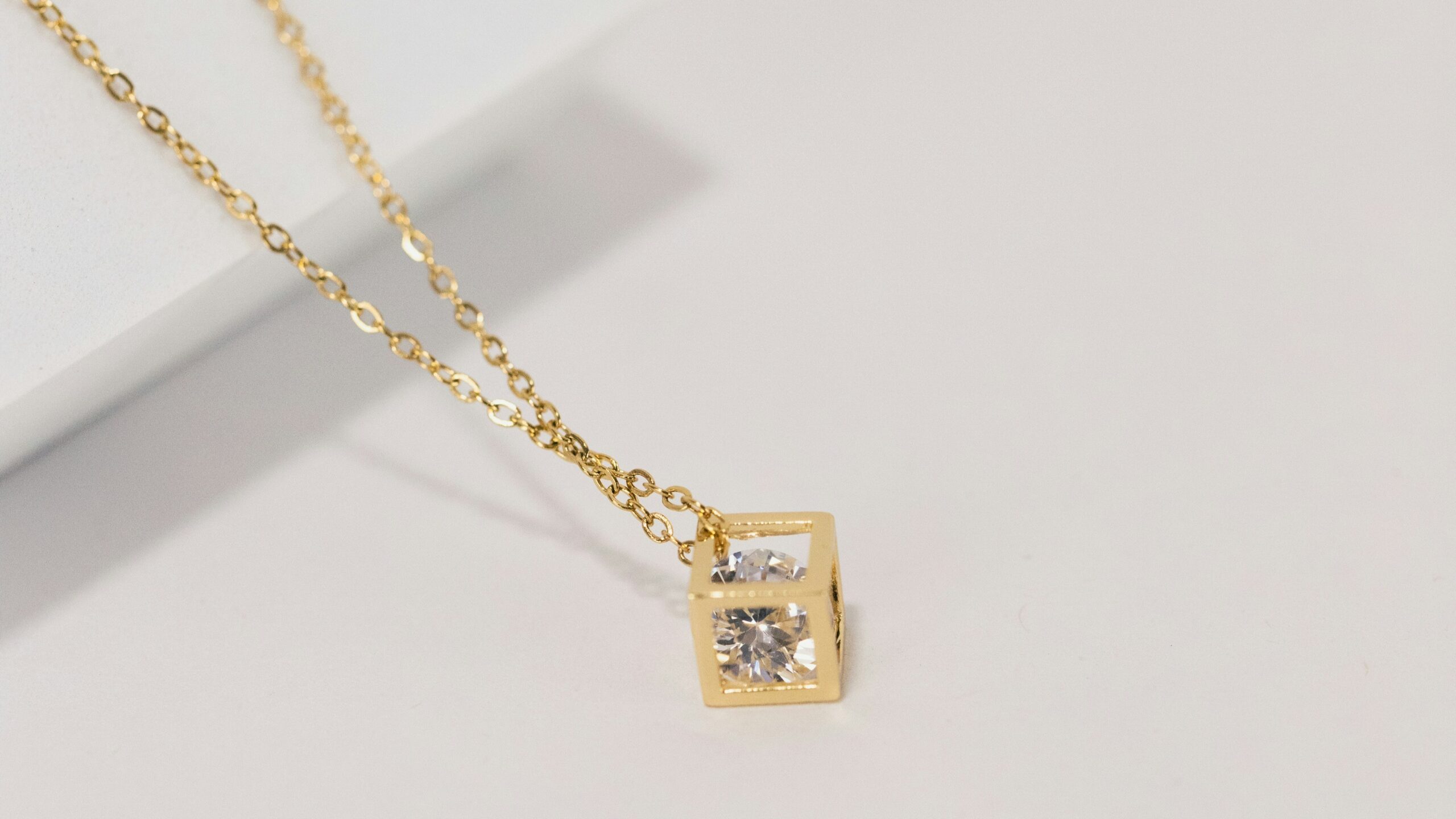 社会人 彼女 プレゼント ネックレス